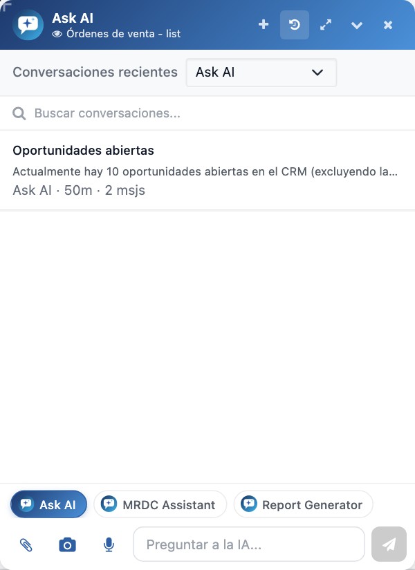 Historial de conversaciones dentro del panel